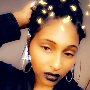 Meet your Posher, Christiana